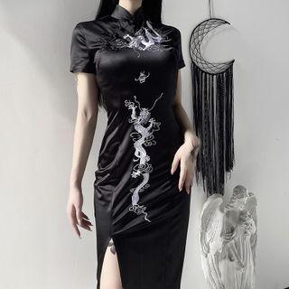 Short-sleeve Dragon Embroidered Qipao
