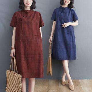 Short-sleeve Plaid Frog Button Oversized Dress
