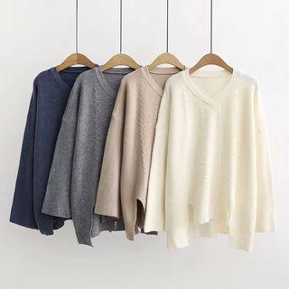 Cut-out Hem Sweater