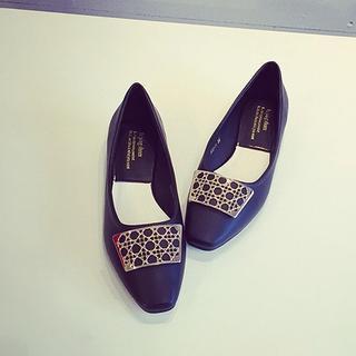 Perforated Buckled Pumps
