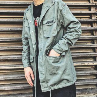 Pocketed Hooded Windbreaker