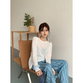 Long-sleeve Plain T-shirt / Patterned Wide Leg Pants