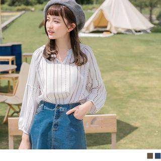 Stand Collar V-neck Pattern Top