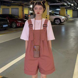 Elbow-sleeve T-shirt / Buckled Wide Leg Jumper Shorts