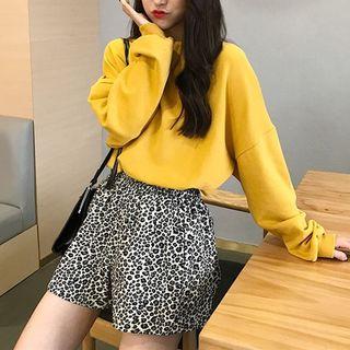 Half Button Sweatshirt / Animal Print Shorts
