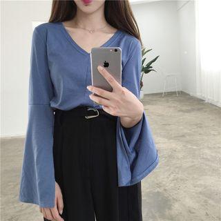 V-neck Fluted Long-sleeve T-shirt