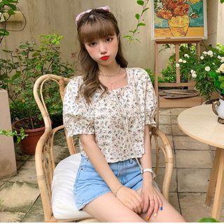 Floral Print Puff-sleeve Cropped Blouse As Shown In Figure - One Size