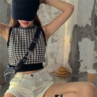 Sleeveless Patterned Knit Cropped Top Houndstooth - Black & White - One Size