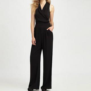 Sleeveless V-neck Jumpsuit
