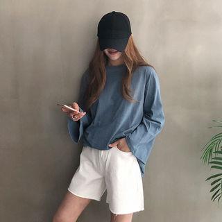 Bell-sleeve Lettering-back T-shirt