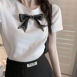 Short-sleeve Bow Accent T-shirt / Mini A-line Skirt