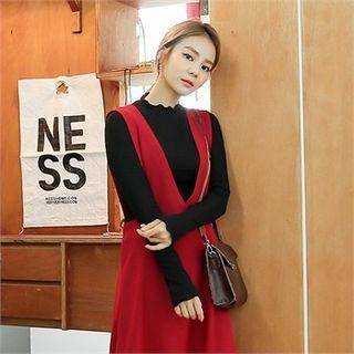 Frill-edge Slim-fit T-shirt