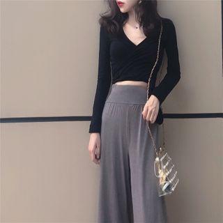 Long-sleeve V-neck Tie-hem Cropped T-shirt / Wide-leg Pants