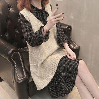 Set: Long-sleeve Midi Plaid Dress + Knit Vest
