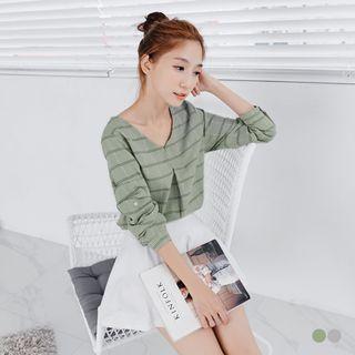 Grid V-neck Top