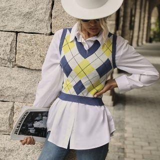 Argyle Color Block Cropped Knit Vest