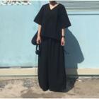 Elbow-sleeve V-neck T-shirt / Wide-leg Pants