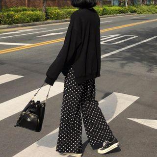 Slit Sweatshirt / Polka Dot Wide-leg Pants