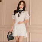 Short-sleeve Tie-neck Dress White - M