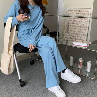 Plain Cropped Sweatshirt / Straight Leg Sweatpants