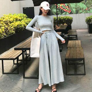 Long Sleeve Plain Cropped T-shirt