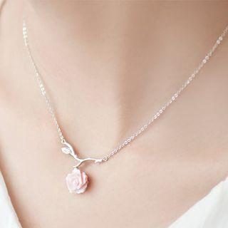 Rose Pendant Necklace