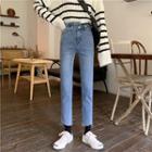 Fray Hem Asymmetric Straight-cut Jeans