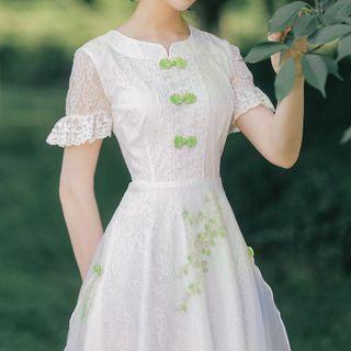 Short-sleeve Floral Embroidered A-line Lace Dress