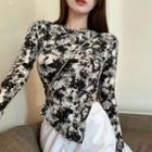 Long-sleeve Round-neck Sheath Cropped Top