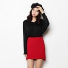 V-neck Loose-fit T-shirt