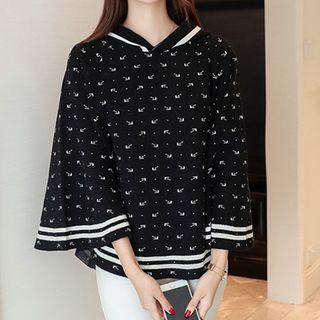 Arrow Print Hooded Knit Capelet