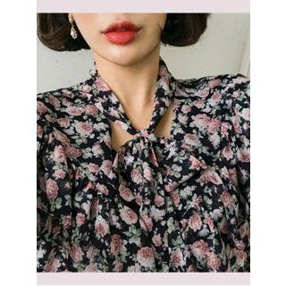 Tie-neck Ruffle-trim Floral Top