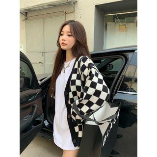 Check Cardigan / Plain T-shirt