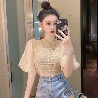 Short-sleeve Lace Trim Top / Denim Shorts