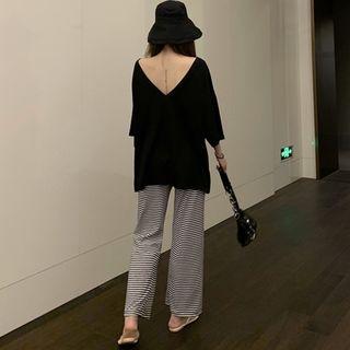 Elbow-sleeve T-shirt / Striped Wide-leg Pants