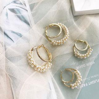 Faux Pearl Crescent Earring