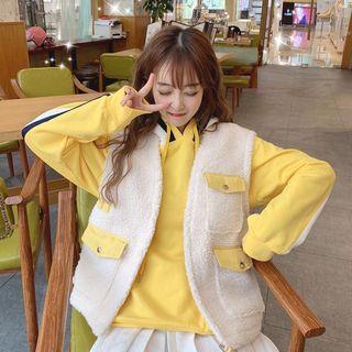 Color Block Hoodie / Faux Shearling Zip Vest