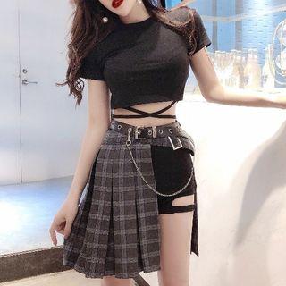 Short-sleeve T-shirt / Cutout Shorts / Plaid Mini Skirt / Belt