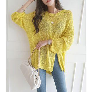Slit-hem Dip-back Vivid Knit Top