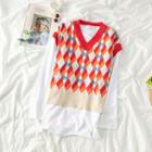Set: Pattern V-neck Knit Vest + Plain T-shirt