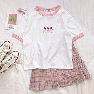 Short-sleeve Strawberry Embroidered T-shirt / Plaid Pleated Skirt