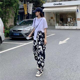 Asymmetric Short-sleeve Top / Printed Tie-cuff Harem Pants
