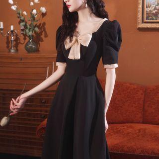 Short-sleeve Ribbon Accent A-line Dress