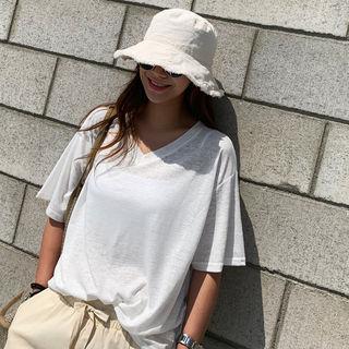 V-neck Linen Blend T-shirt Ivory - One Size