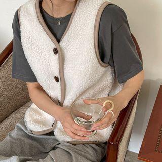 Piped Button-up Dumble Vest