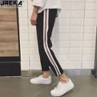 Stripe Trim Cropped Sweatpants