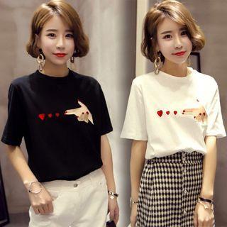 Short-sleeve Hand Gesture T-shirt