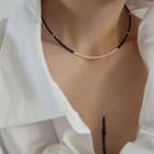 Faux Pearl Choker Black & White - One Size