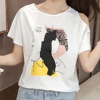 Asymmetric Cold-shoulder Short-sleeve Printed T-shirt
