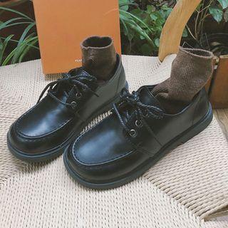 Round Toe Lace Up Shoes